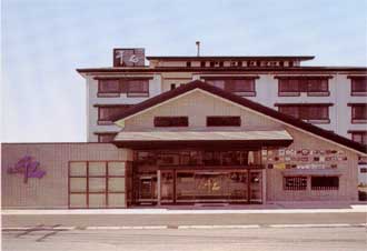 �z�e������