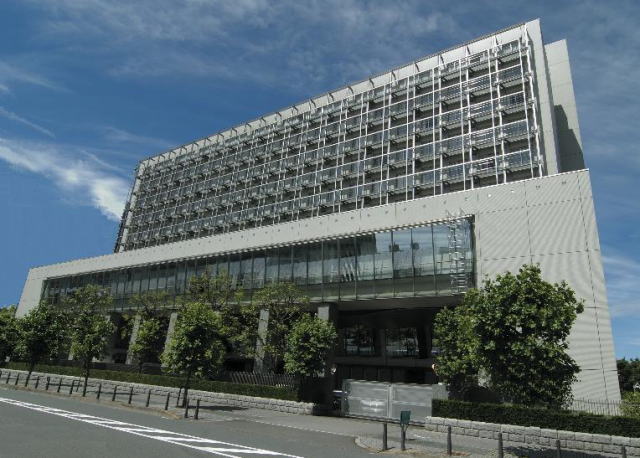 �N���X�E�E�F�[�u�{��