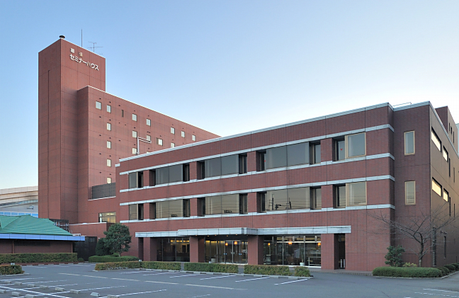 �����Z�~�i�[�n�E�X