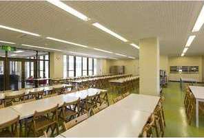 ��t���������@�A���r���X�|�[�c�p�[�N �H��