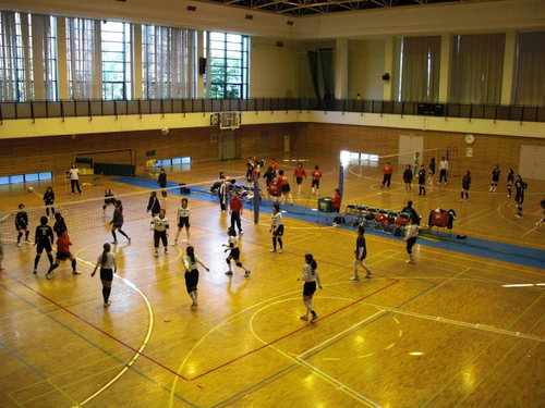 ��t�����h�̏h�������߂̕x�R���w�Z�̈��