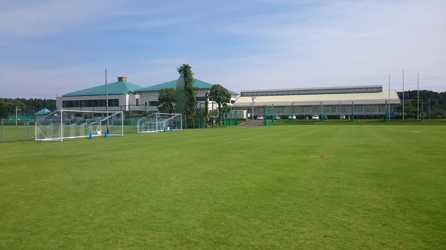 ��t�����h�̏h�������߂̃p�[�N�ނ���T�b�J�[�O�����h