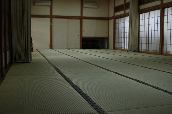 ���C�� ���r��