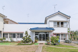 ��\�㗢�@����