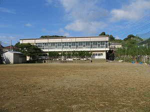 ����a�c���w�Z�̈��