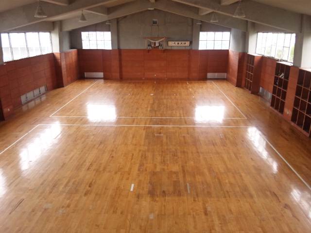 ��h�@��������