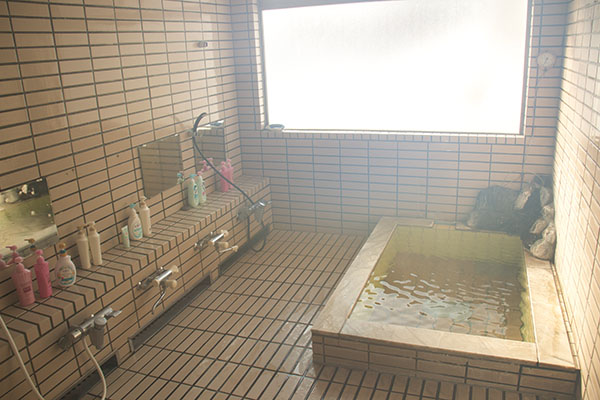 ���֒�O���΁@�V�R����̏h ���h�Ђ΂�