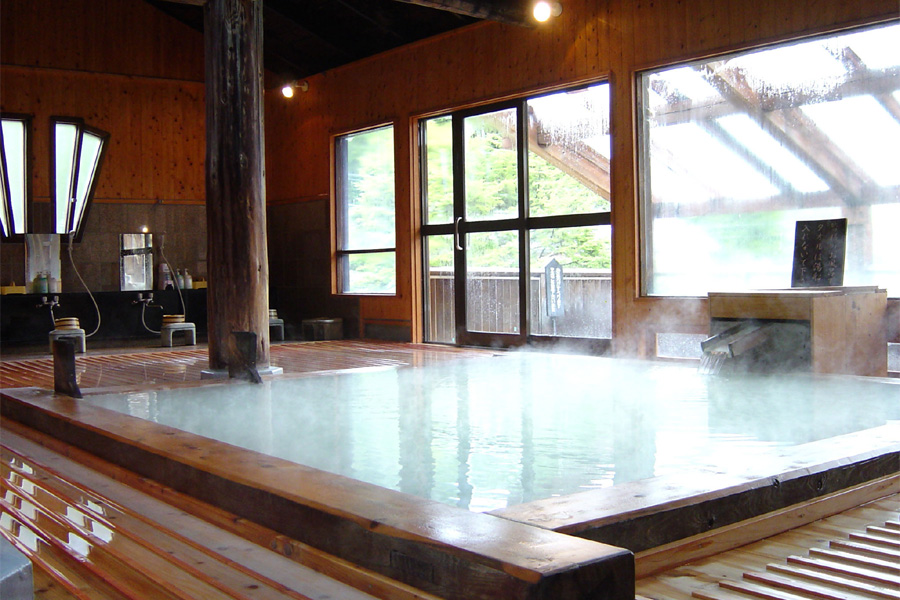 ��������@���i��