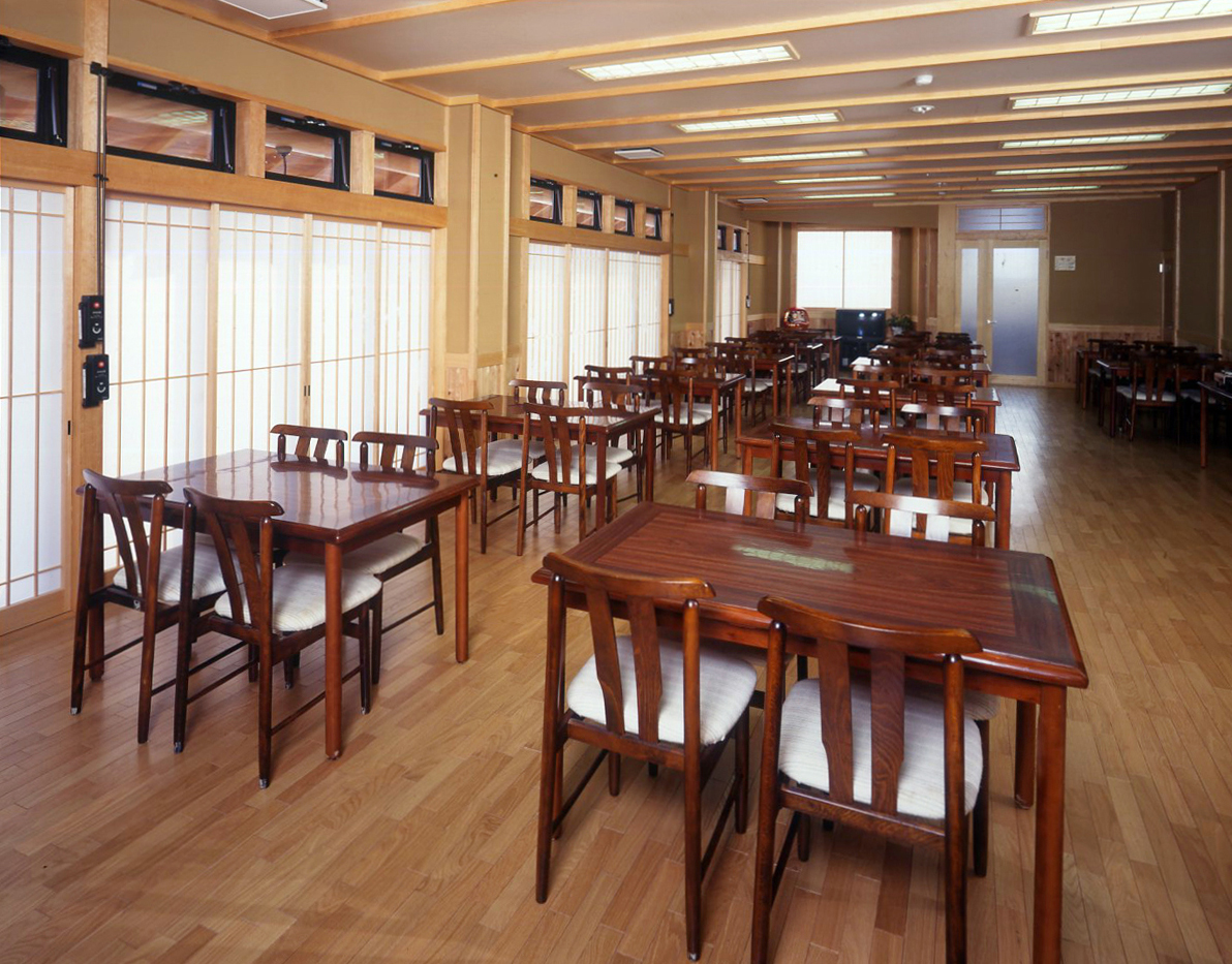 �����Еi���� ���򗷊ٔ����Y