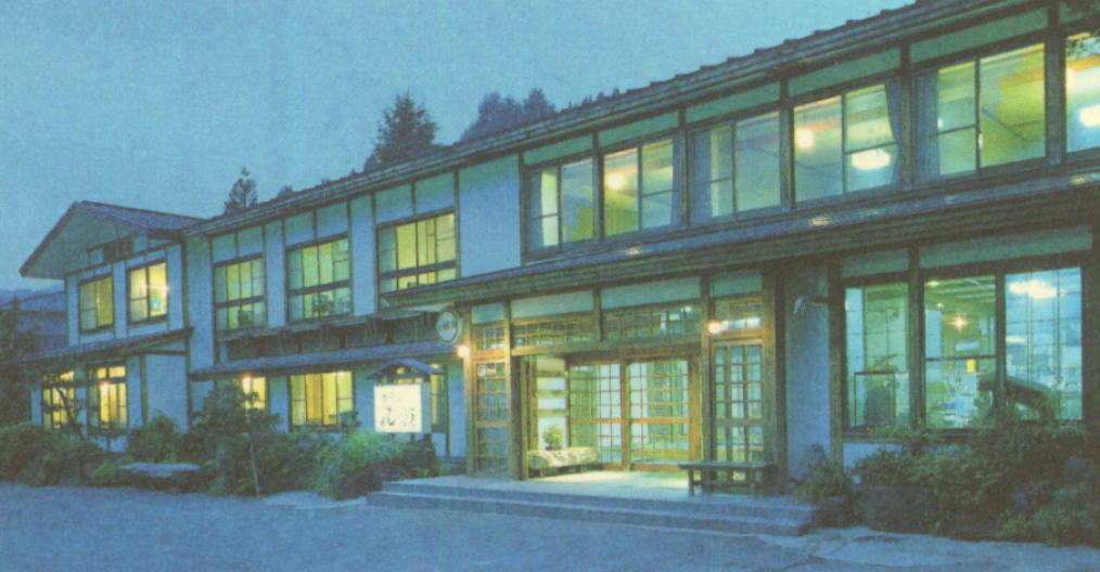 �����Еi����@�z�e������