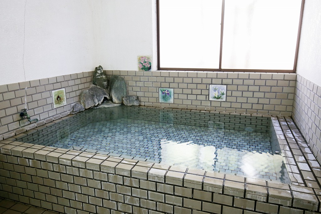 �����Еi�y�o����@���̏h�@������