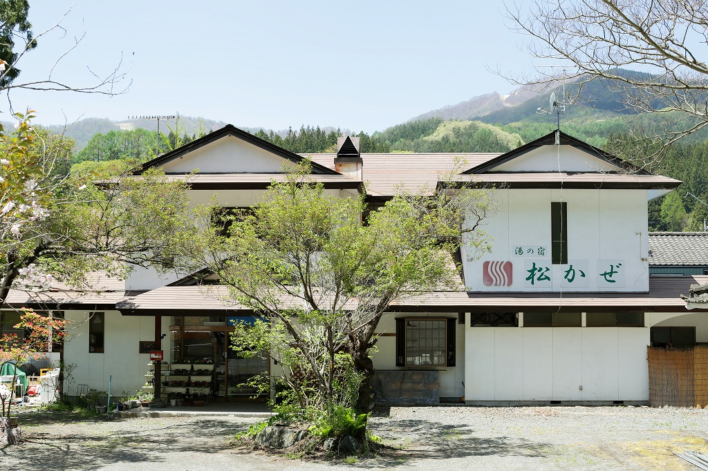 �����Еi�y�o����@���̏h�@������