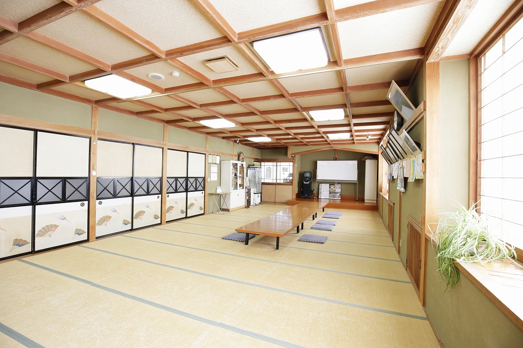 �����Еi�y�o����@���̏h�@������