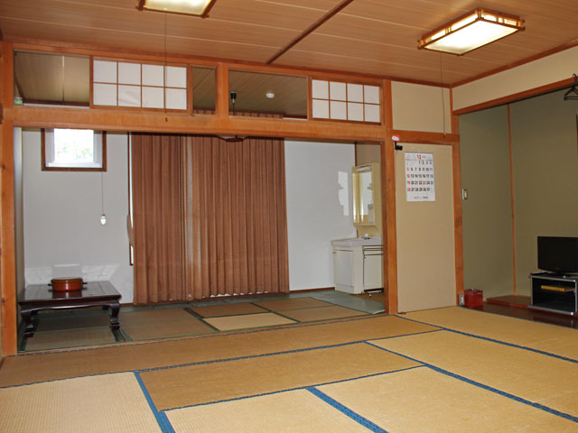 �g�� �z�e���j���[����q��