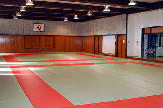 ��錧�g�荇�h�̐_���s������