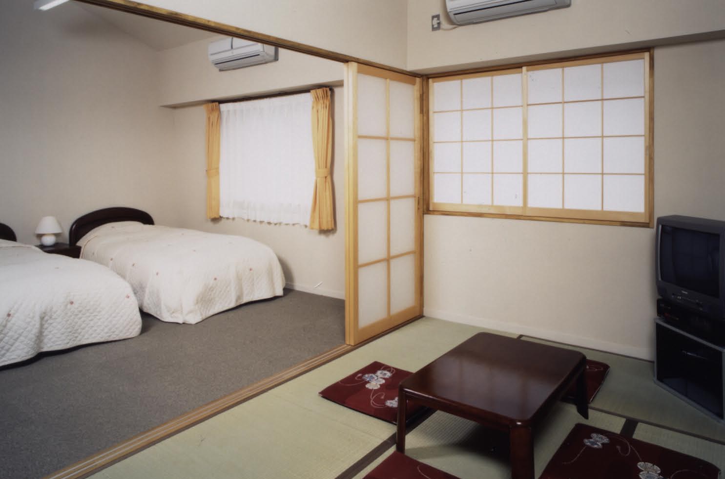 �y���@���y���b�a�䂤���� ����