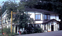 �k�u�ꏬ�ێR �v�`�z�e���A���[�U