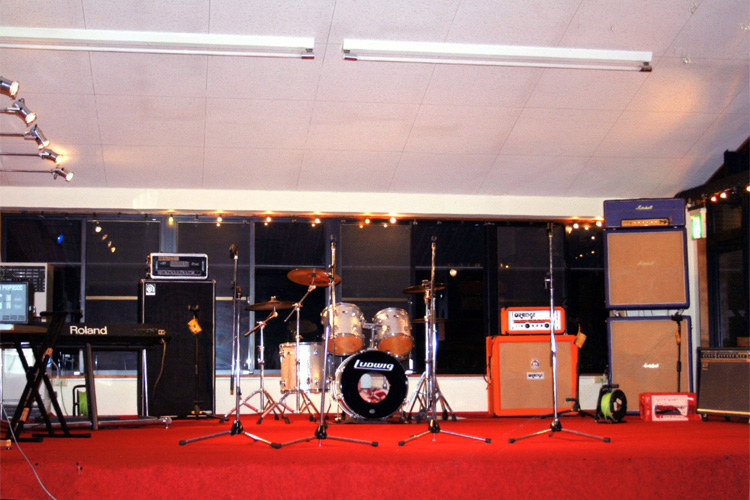 �k�u�ꏬ�ێR �v�`�z�e���A���[�U���C�u�z�[��