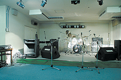 �k�u�ꗳ������ �����}�E���e���z�e�����C�u�z�[��