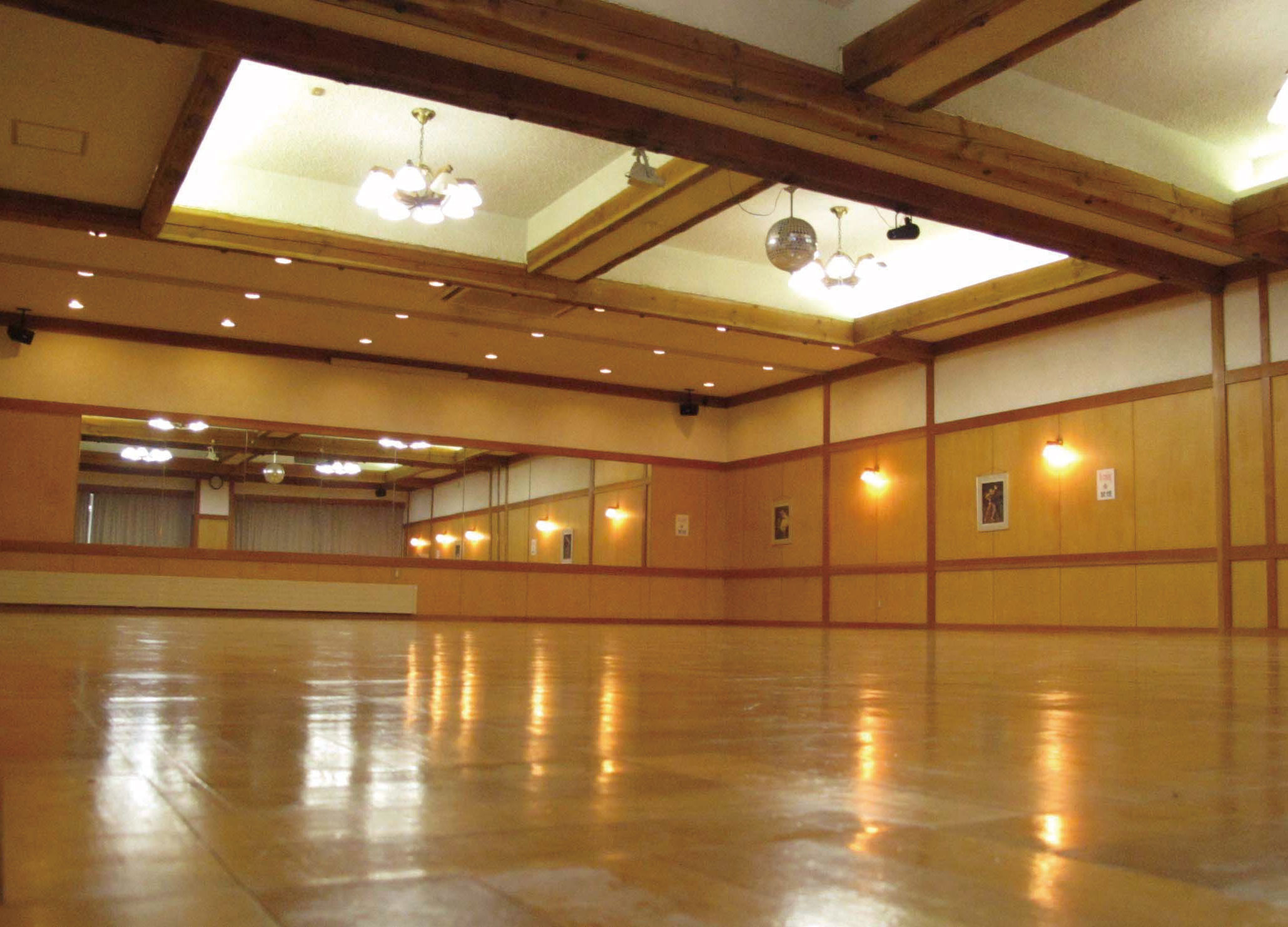 �k�u�ꗳ������ �z���C�g�C���k�u���ꑽ�ړI�z�[��