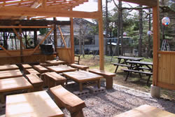 ���c ���|�̏h�@�V��̒��� BBQ