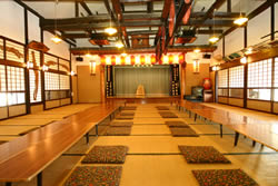 ���c ���|�̏h�@�V��̒��� �����