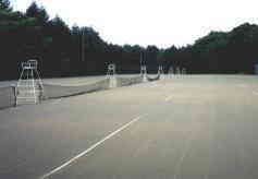 �Ǖ���Q�^����e�j�X�R�[�g