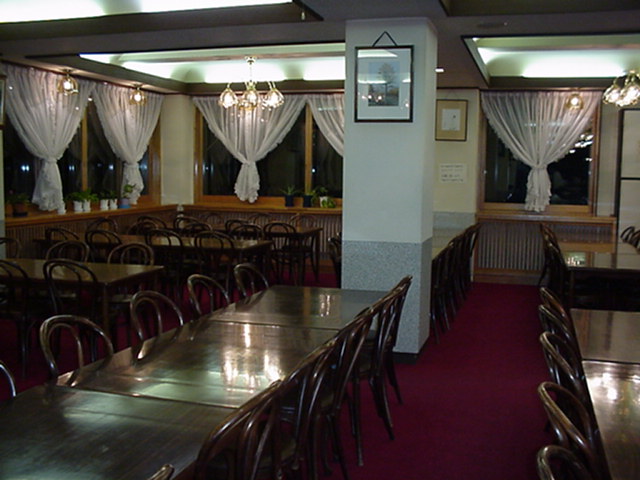 �u�ꍂ�� ����z�e���C�^�N���H��