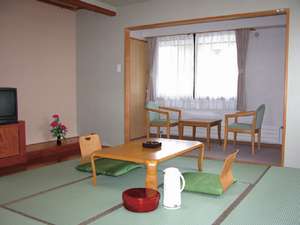 �������� �z�e���j���[�_�{�X