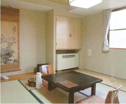 �������� �z�e����R�ف@�q��