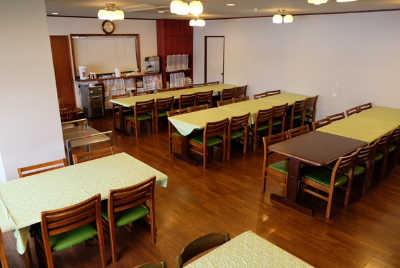 ���򒆗��X�L�[��@���B���E�O���[���O���X