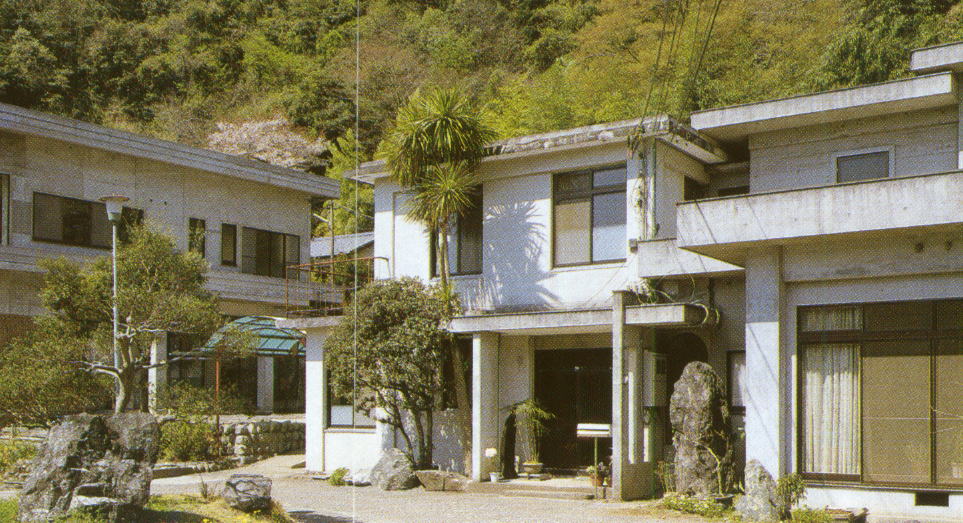 �x�m�{  ���قق��R