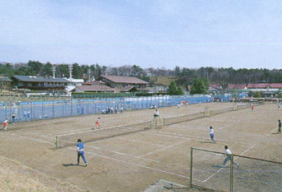 �ߐ{�@���쉷��@�O���[���E�b�h�e�j�X�����`