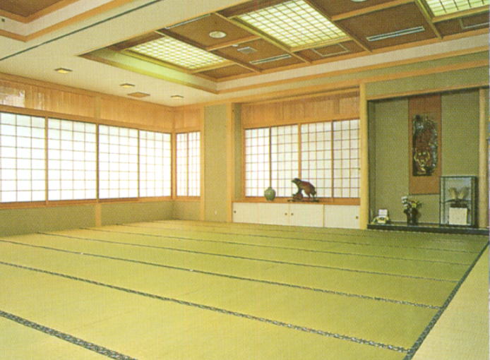 �����@�z�e�������