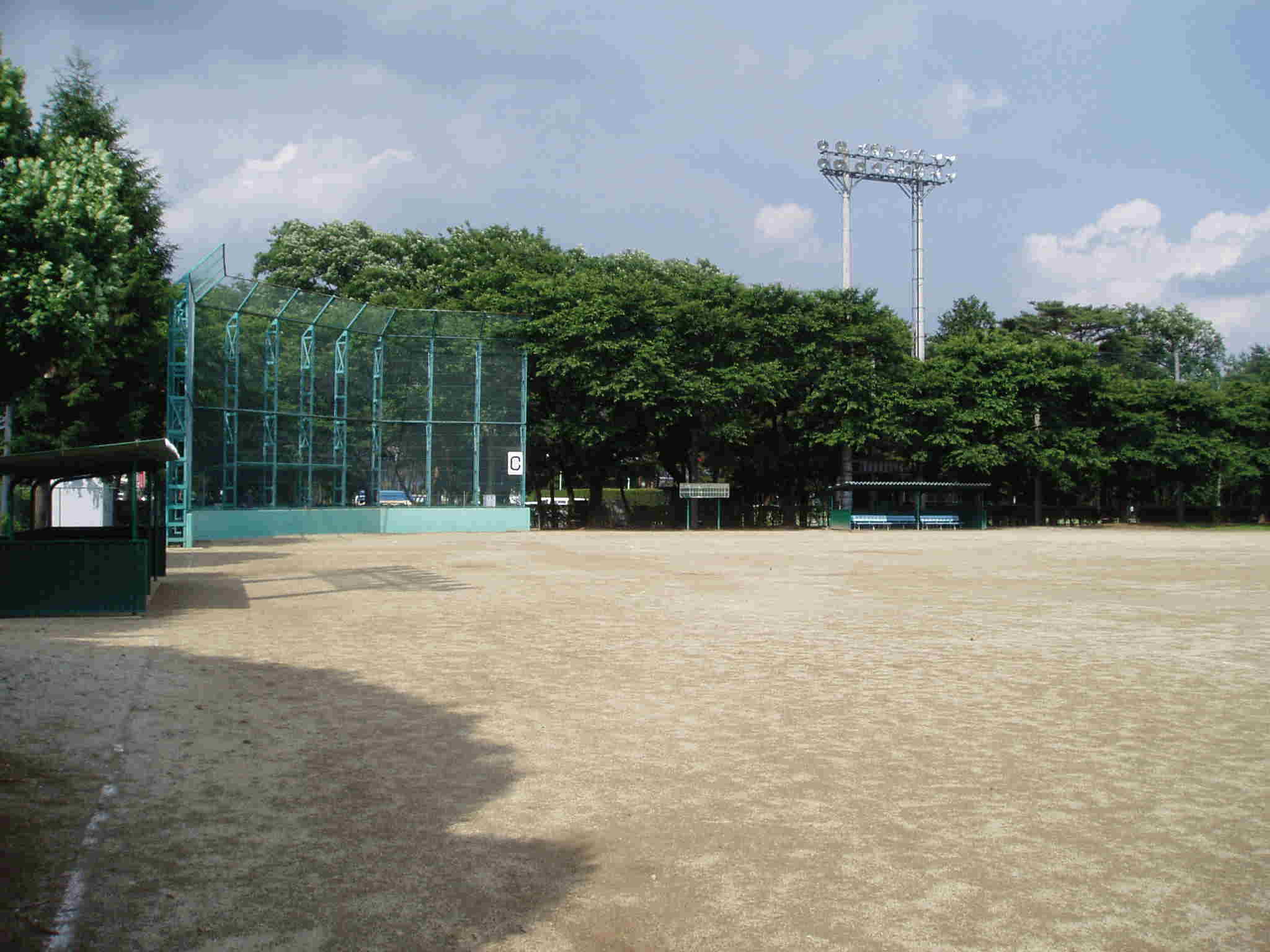 �Ȗ،����h�́A�O���̈�����싅��