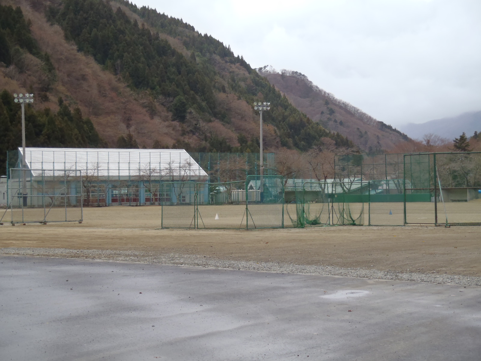 ���u���@���h����