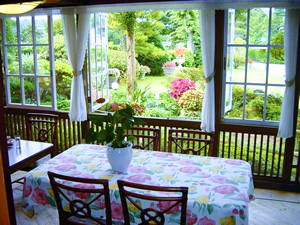 �E��@�Z���^�[�n�E�X�J�t�F�e���X