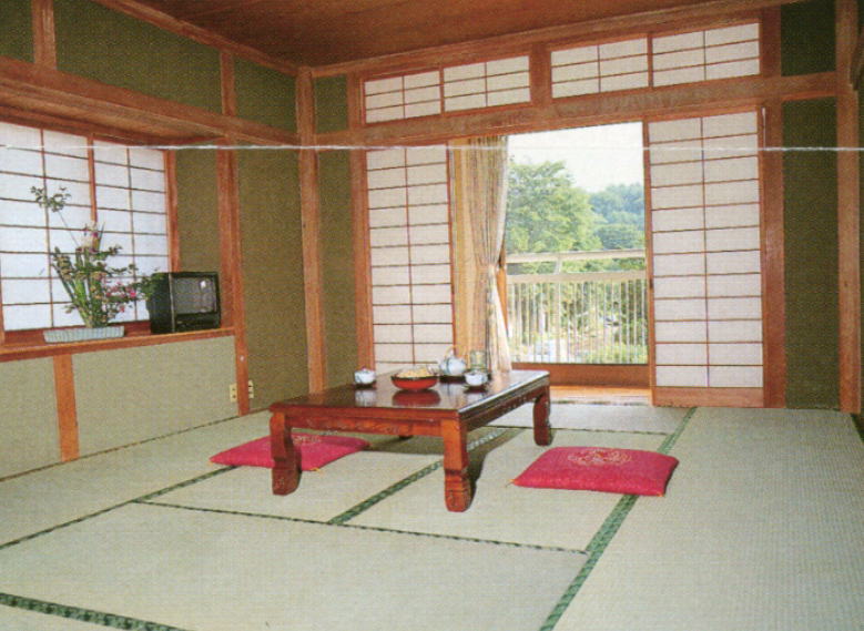 �E�쑺�@���̉ƕ���