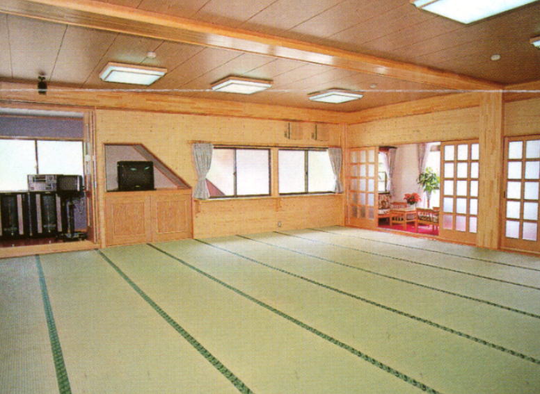 �E�쑺�@���̉ƍL��