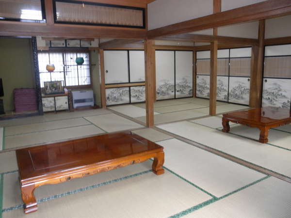 �E�쑺�@���̉ƕ���