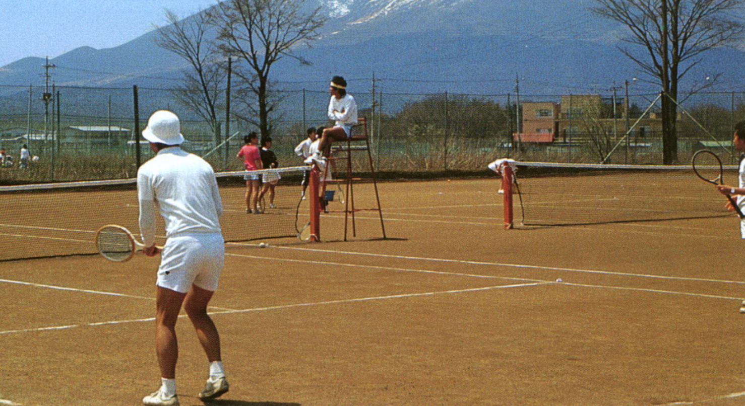 ���C�N�E��e�j�X�R�[�g