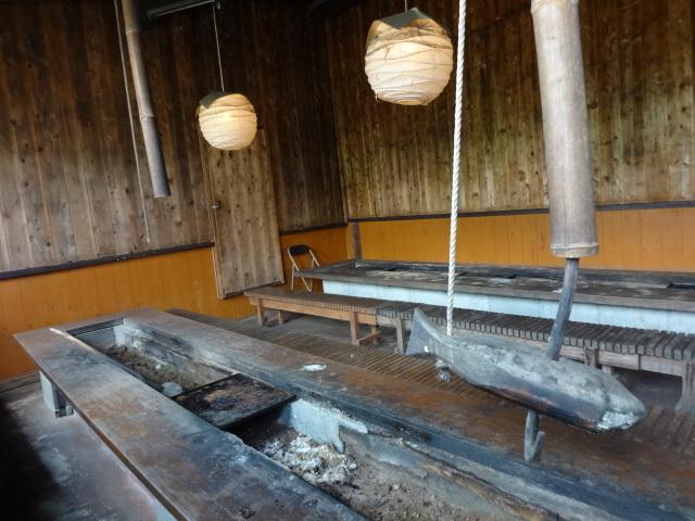 �E��@������BBQ