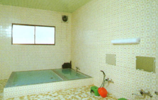 �E��@����������