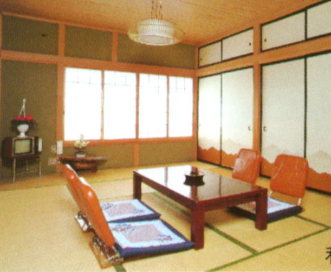 �E��@����������