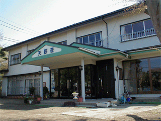 �R���΁@�n�[�g�����h �O��