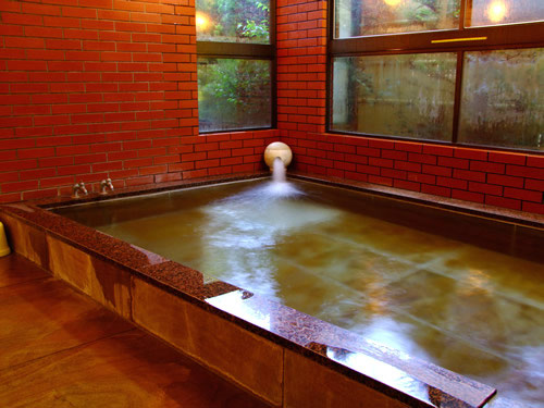 �R���΁@�Ԃ̏h �����₷