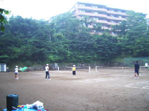 �R���΁@�z���C�g�E�C���O