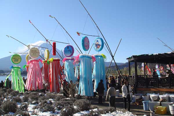 �͌��Γ~�̎��[�܂�