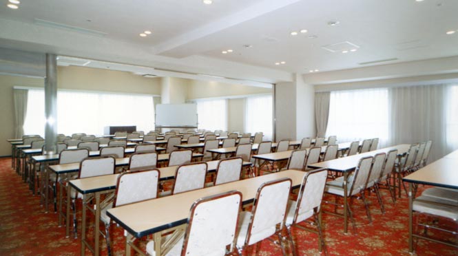 �r�܃��C�����z�e��