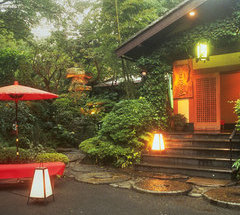 ���R���� ���{�̏h ������